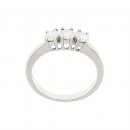  Anello in oro bianco con trilogy di diamanti presso Castignoli - Orologeria e gioielleria a Monza
