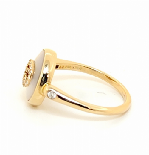  Anello in oro e madreperla Gucci presso Castignoli - Orologeria e gioielleria a Monza