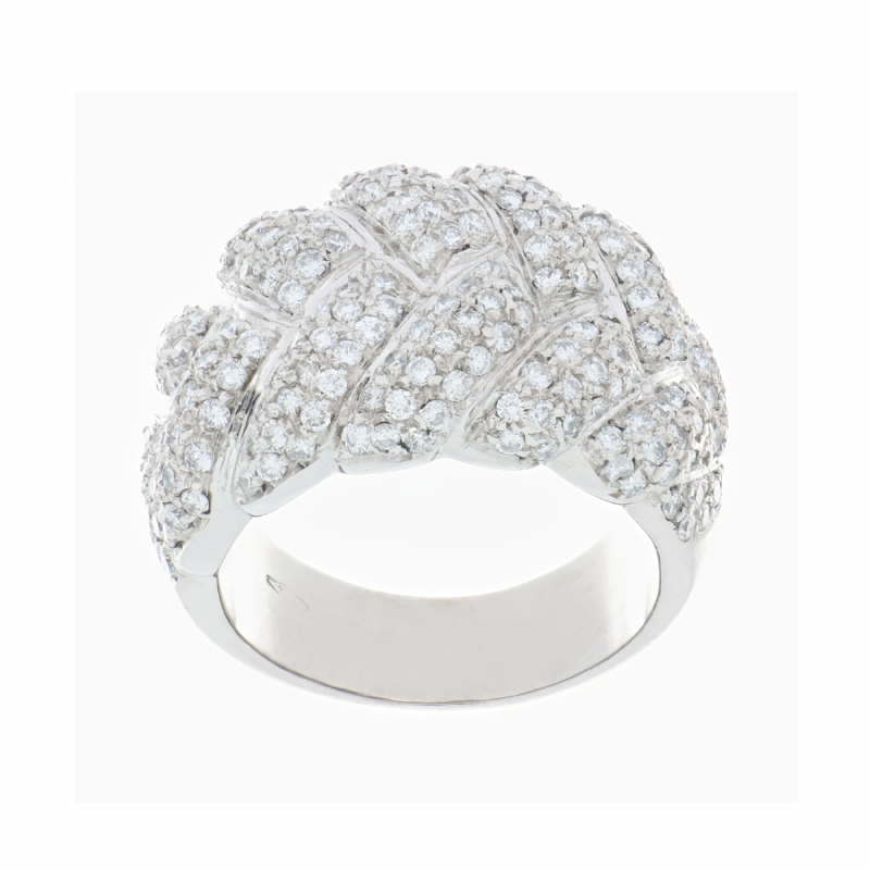  Anello a fascia in oro bianco con pavè di diamanti presso Castignoli - Orologeria e gioielleria a Monza