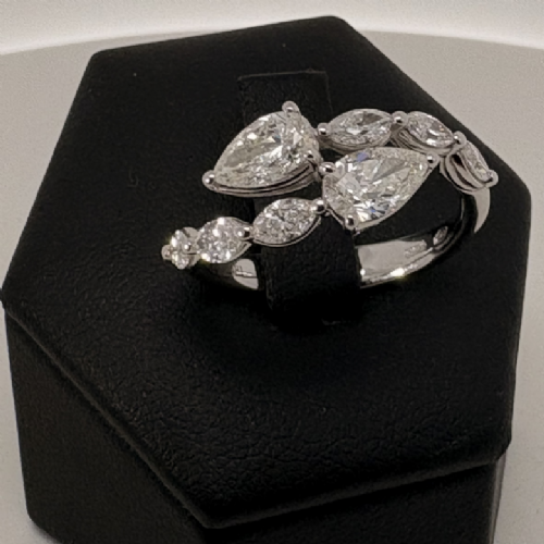 Namuri&nbsp;Anello in oro bianco con diamanti presso Castignoli - Orologeria e gioielleria a Monza