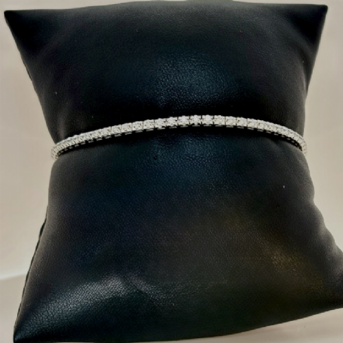 Namuri&nbsp;Bracciale tennis in oro bianco con diamanti presso Castignoli - Orologeria e gioielleria a Monza