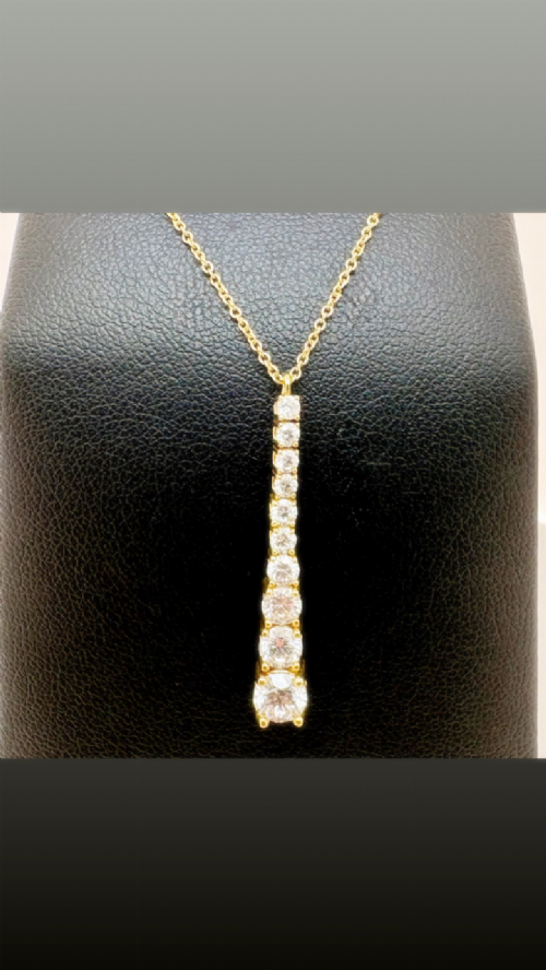 Namuri&nbsp;Collana in oro giallo con pendente lineare di diamanti presso Castignoli - Orologeria e gioielleria a Monza