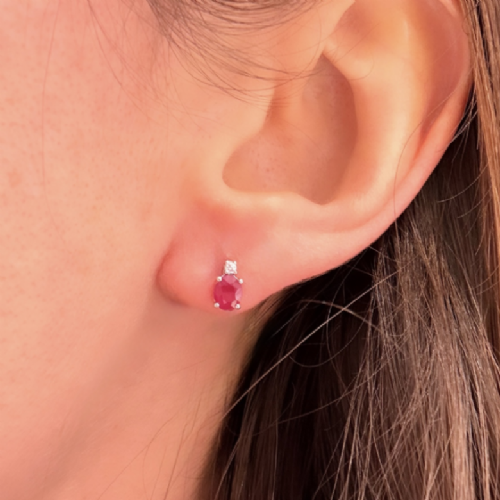 Namuri&nbsp;Orecchini con rubino e diamante in oro bianco presso Castignoli - Orologeria e gioielleria a Monza