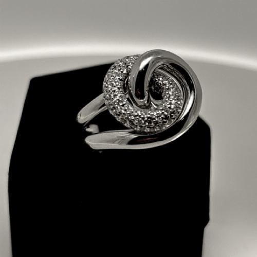 &nbsp;Anello Alfieri & St John in oro bianco con Pavé di diamanti presso Castignoli - Orologeria e gioielleria a Monza