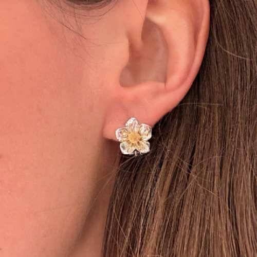 &nbsp;Orecchini Fiore Bicolore oro bianco e oro giallo presso Castignoli - Orologeria e gioielleria a Monza