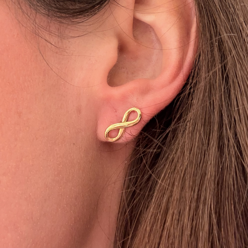 &nbsp;Orecchini in oro giallo-Simbolo infinito presso Castignoli - Orologeria e gioielleria a Monza