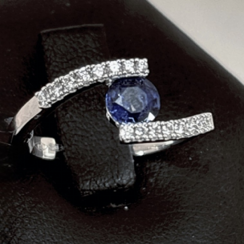 Artlinea&nbsp;Anello in oro bianco con zaffiro blu presso Castignoli - Orologeria e gioielleria a Monza