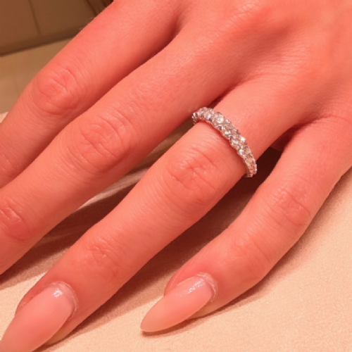 &nbsp;Anello in oro bianco con diamanti presso Castignoli - Orologeria e gioielleria a Monza