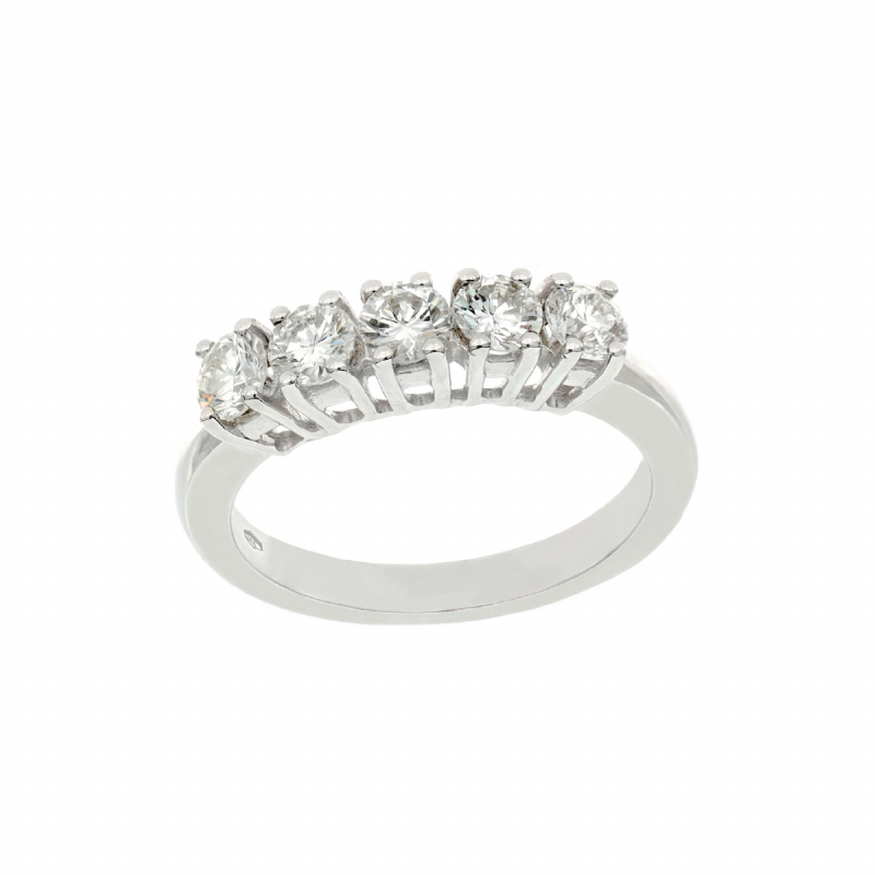  Anello in oro bianco con diamanti taglio brillante presso Castignoli - Orologeria e gioielleria a Monza