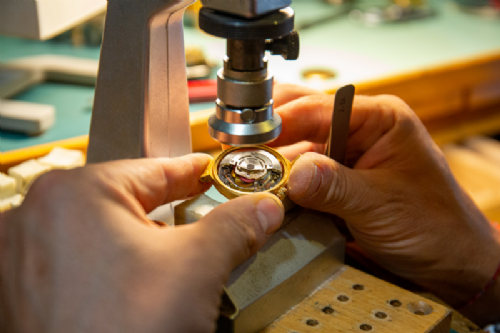 Laboratorio - Castignoli - Orologeria e gioielleria a Monza