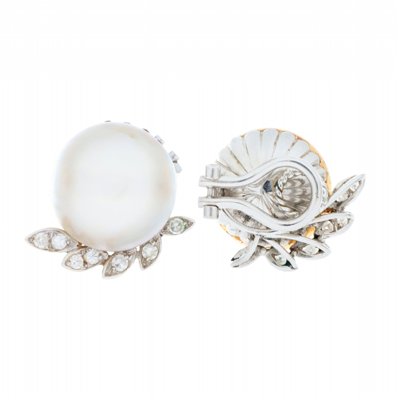  Orecchini in oro bianco con perle Mabè e diamanti presso Castignoli - Orologeria e gioielleria a Monza