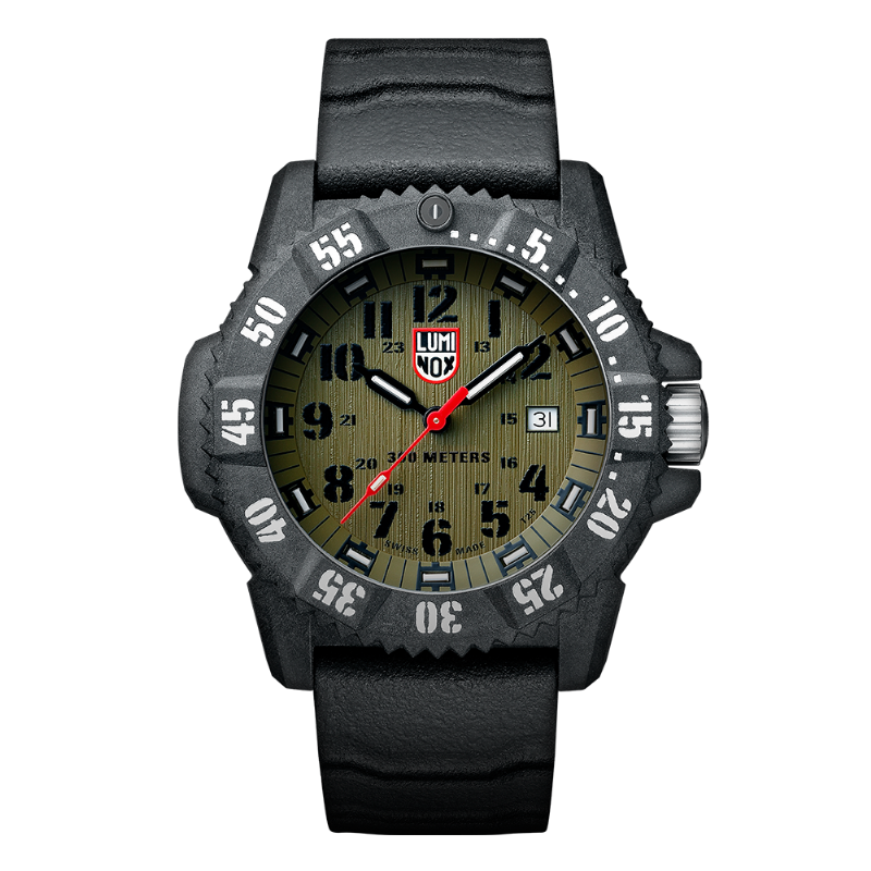luminox master carbon
